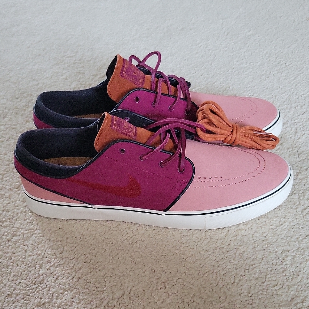 Brand New Stefan Janoski Size 10 Nike Dual-Tone Pink and Purple Shoes